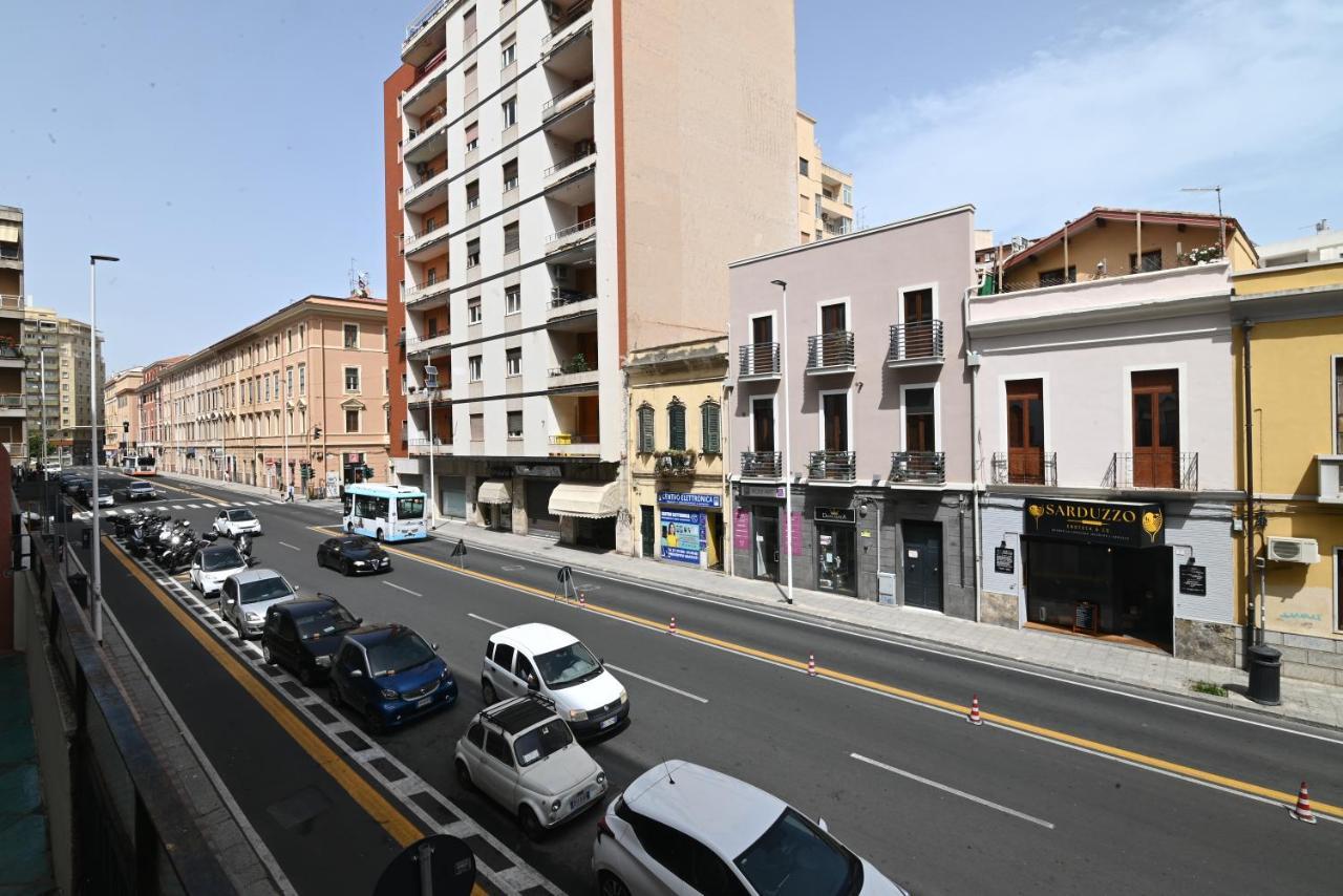 Izzhome Holiday Terrace Cagliari Exterior foto
