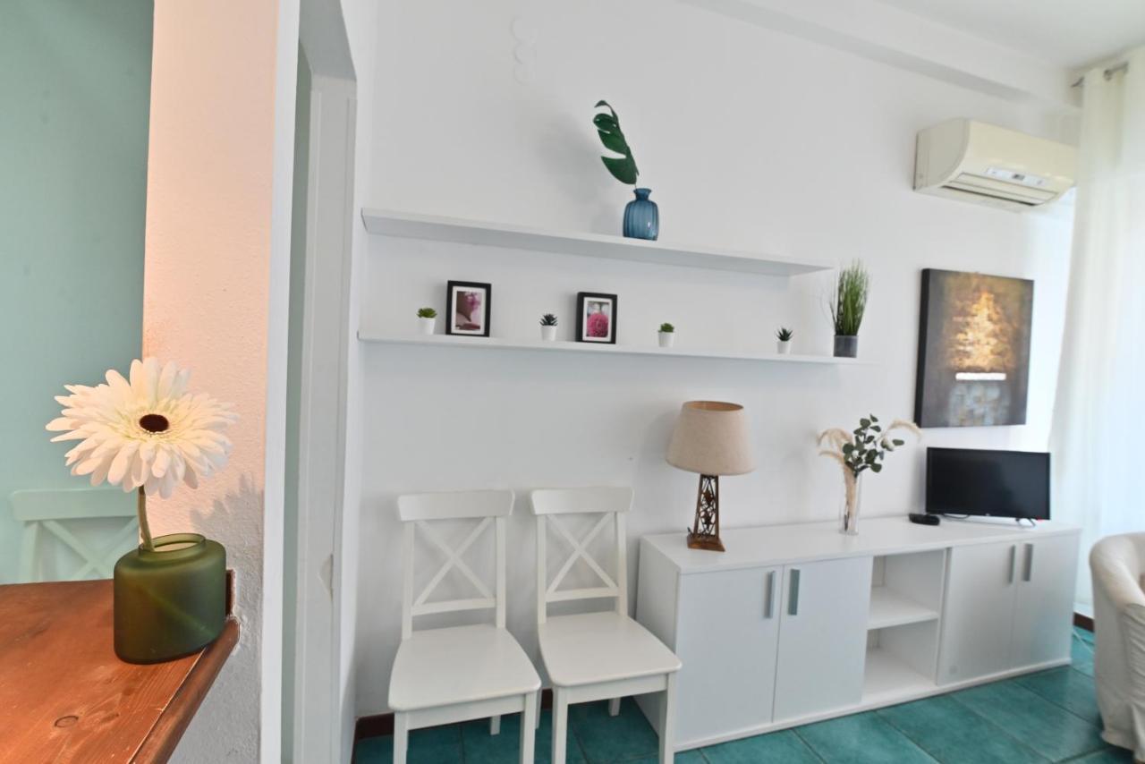 Izzhome Holiday Terrace Cagliari Exterior foto