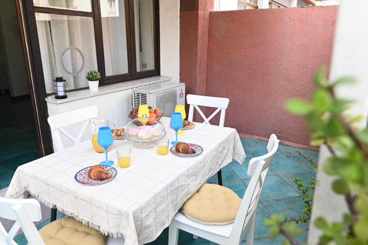 Izzhome Holiday Terrace Cagliari Exterior foto