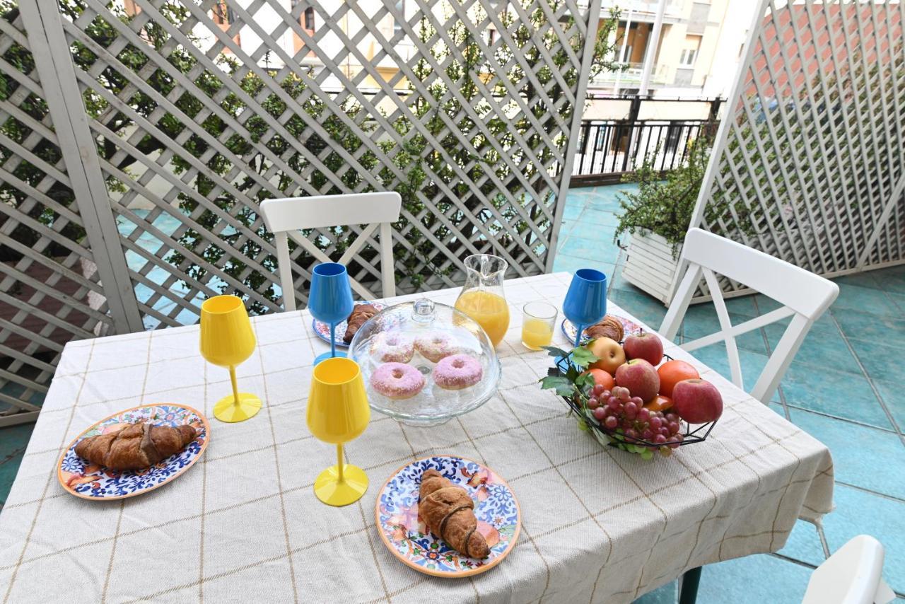 Izzhome Holiday Terrace Cagliari Exterior foto