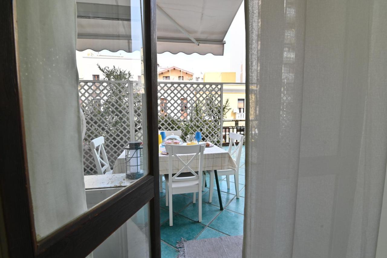 Izzhome Holiday Terrace Cagliari Exterior foto