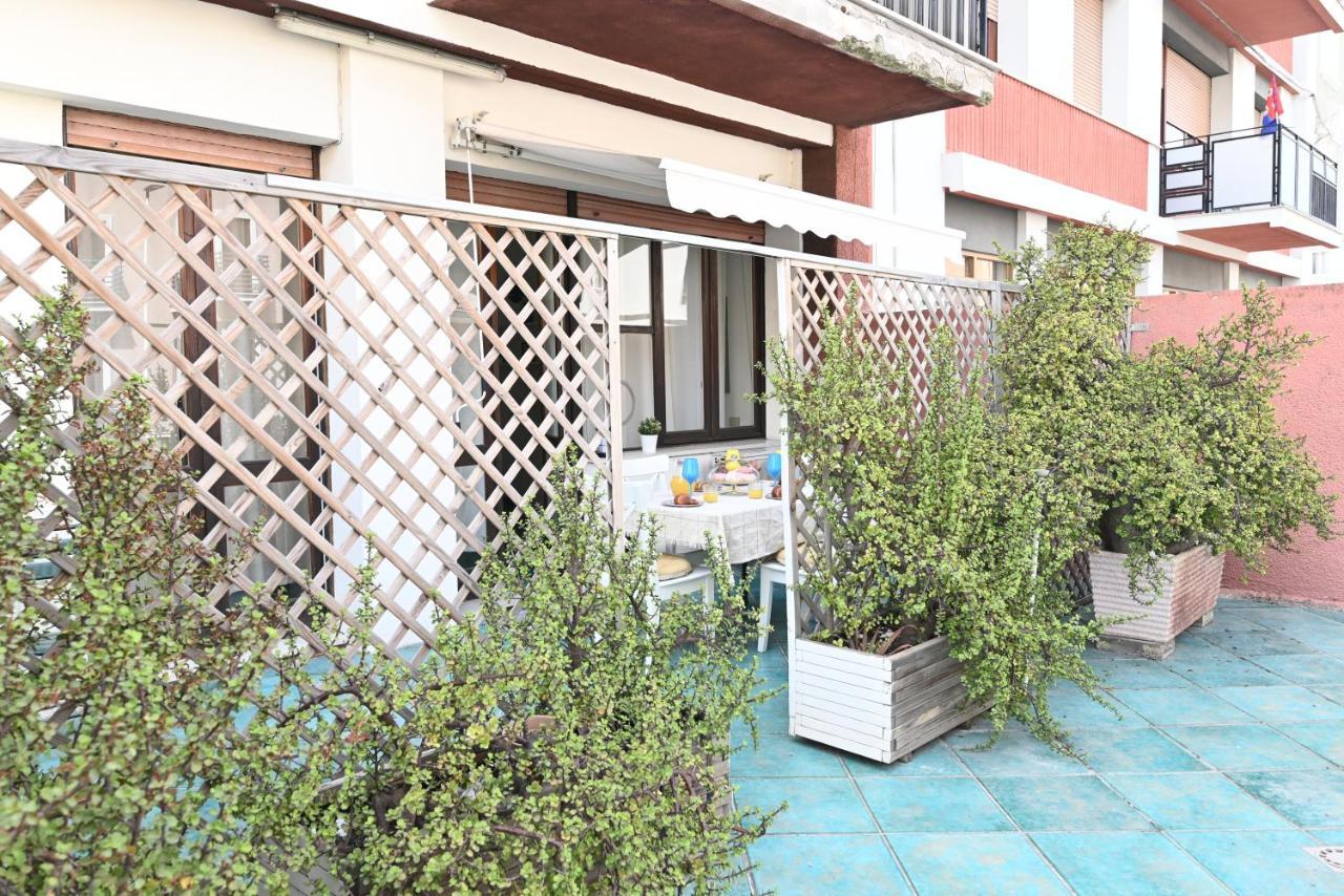 Izzhome Holiday Terrace Cagliari Exterior foto