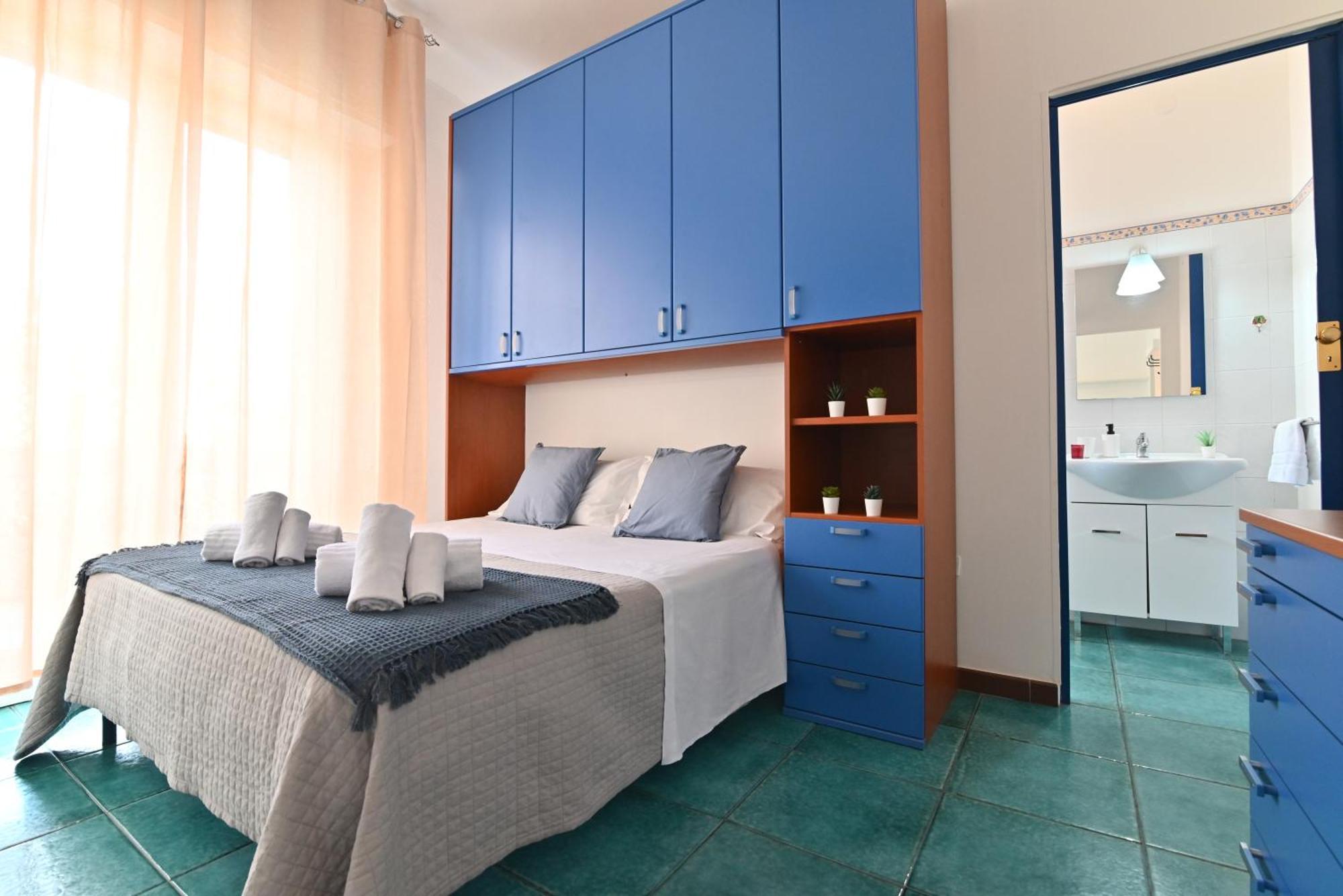 Izzhome Holiday Terrace Cagliari Exterior foto